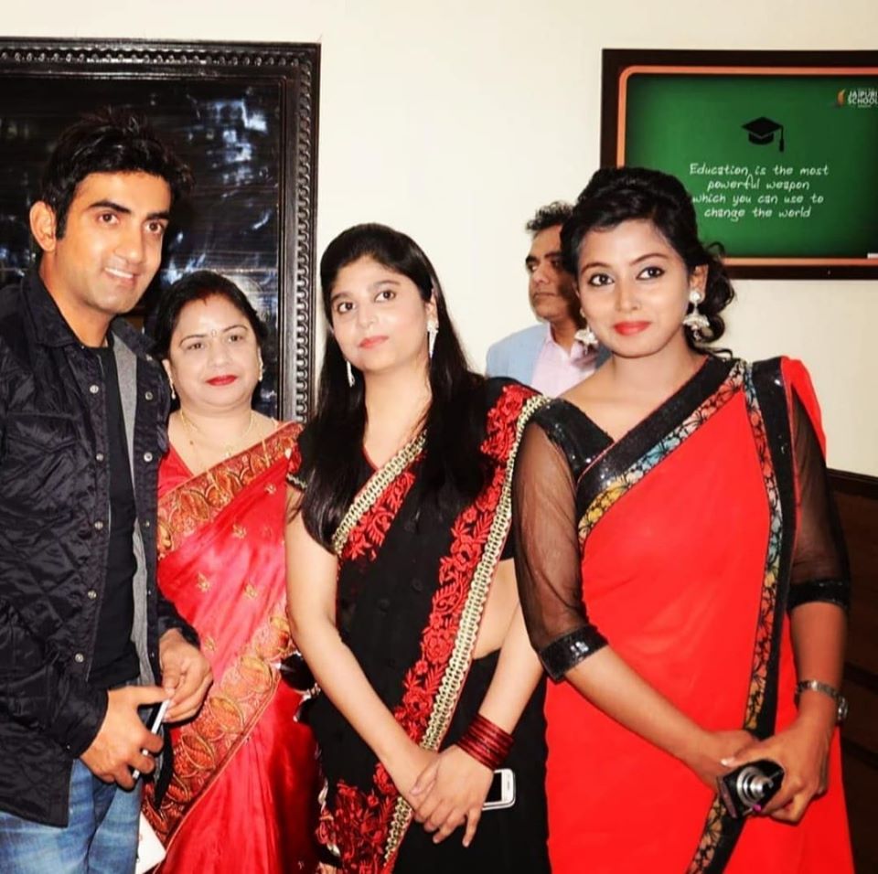 anchor priya rajput with gautam gambhir